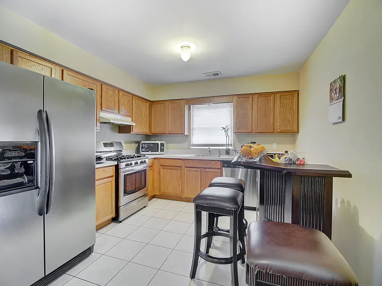 515 Irvine Turner Blvd #2 — Photo 3