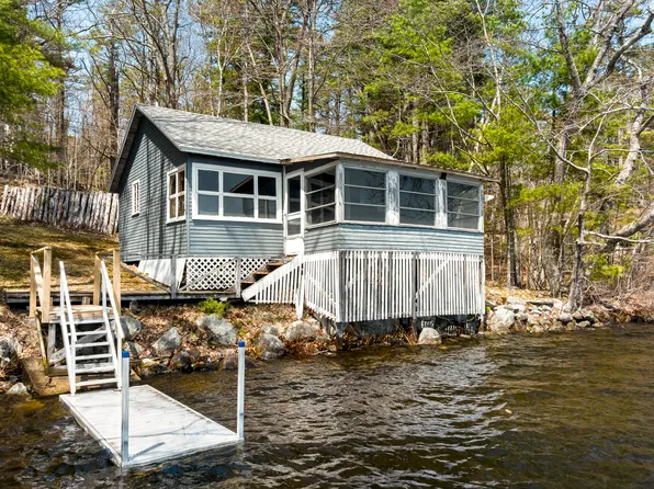 38 Beach Lane, Damariscotta, ME 04543