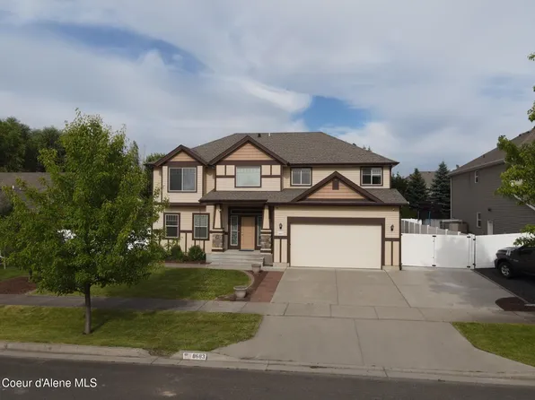 8683 Salmonberry, Hayden, ID 83835