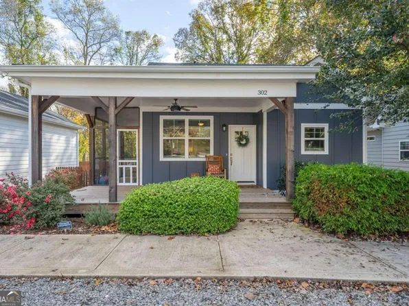 302 Cottage Ct, Ball Ground, GA 30107