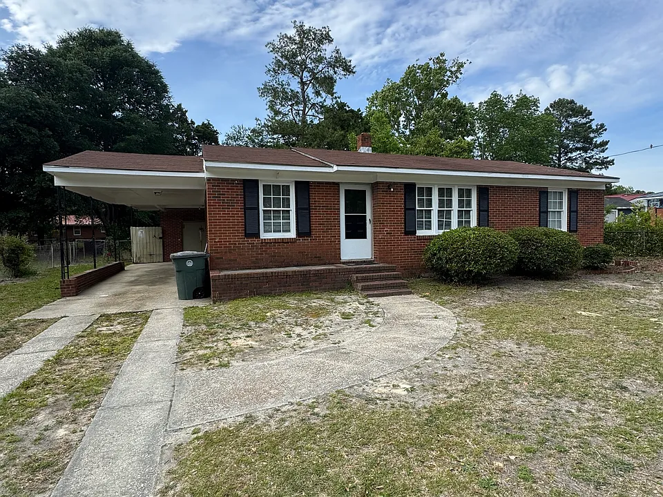 5104 Palmetto Ln