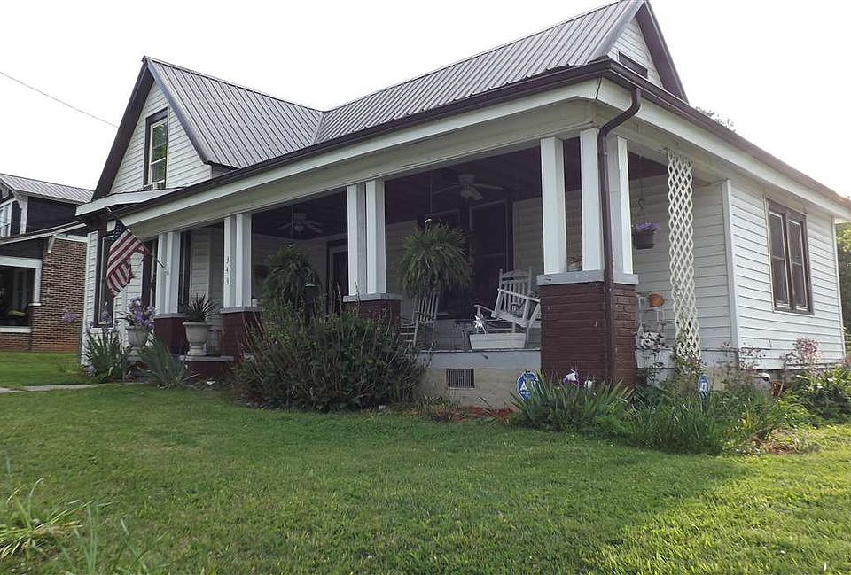 1st image of 343 Woodlawn Ave