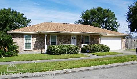 1st image of 157 Firethorn Dr