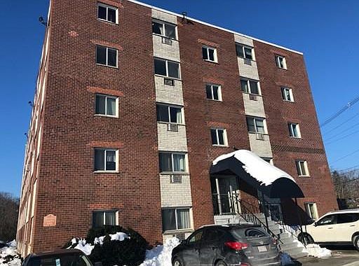 1st image of 215 Winter St APT 1J