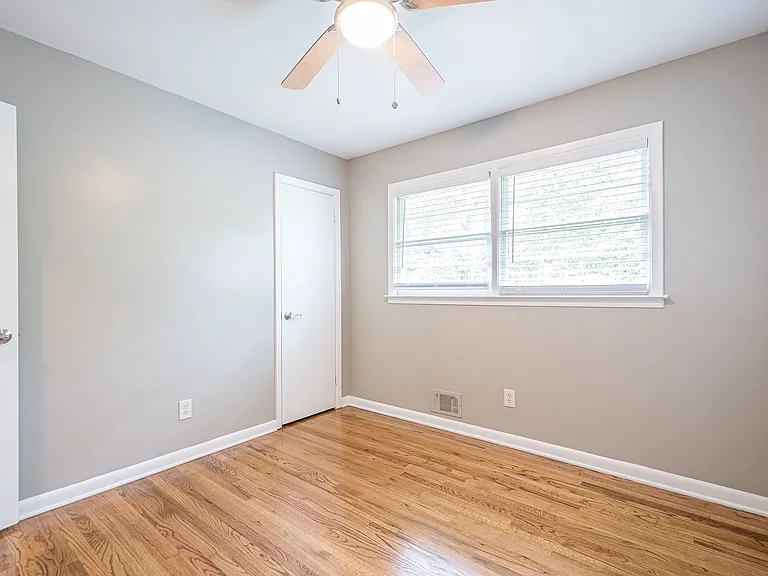 960 Old Canton Rd — Photo 17