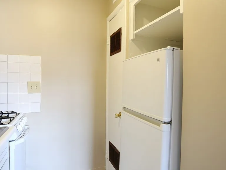Kenny Road Apartments — Photo 22