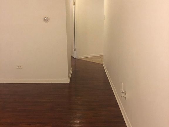 2nd image of 1662 Patricia Pl APT 1