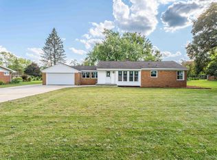 30811 Ridgeway Dr, Farmington Hills, MI 48334