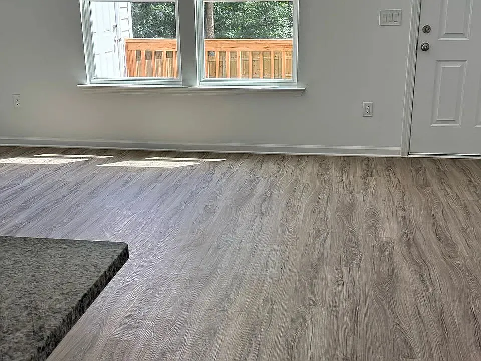 3 bed, 2.5 bath, 1567 sqft, $1,500 — Photo 3