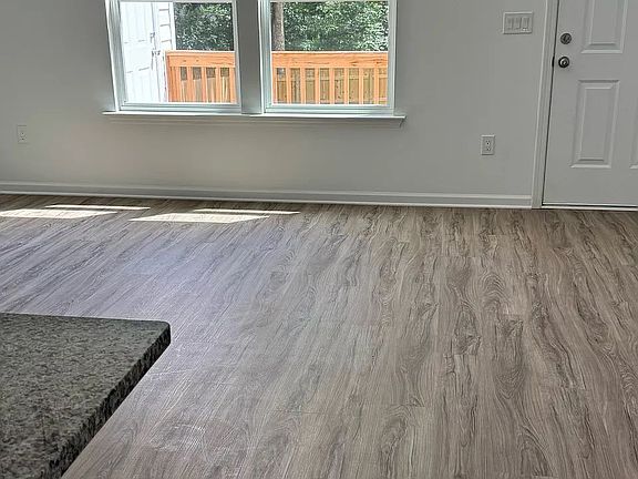 3rd image of 705 W Parker Rd #B