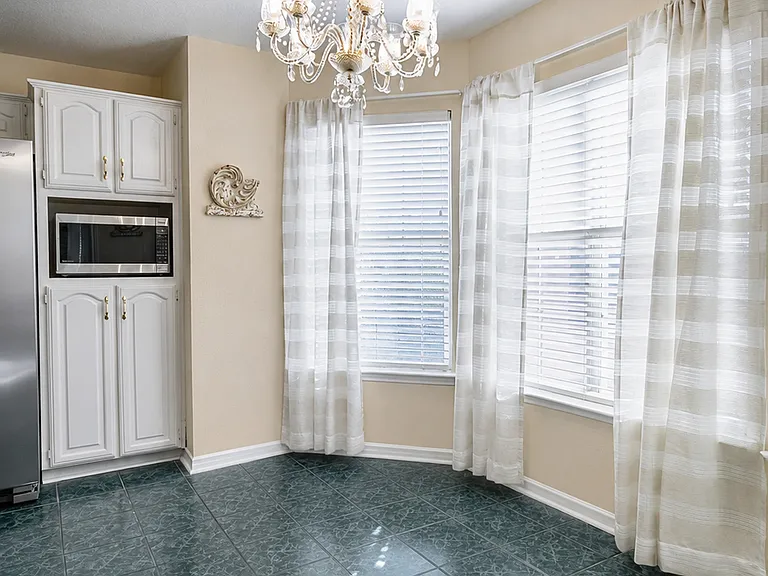Kitchen - Dining