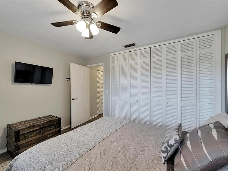 2138 Timber Ln — Photo 8