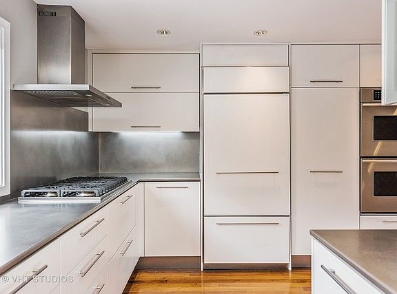 4th image of 1720 N La Salle St #21