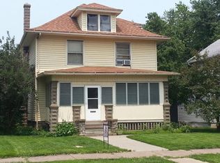 556 3rd Ave S, Clinton, IA 52732