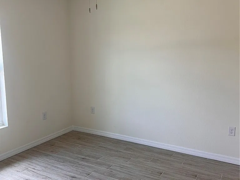 3512 NE 17th Pl — Photo 13