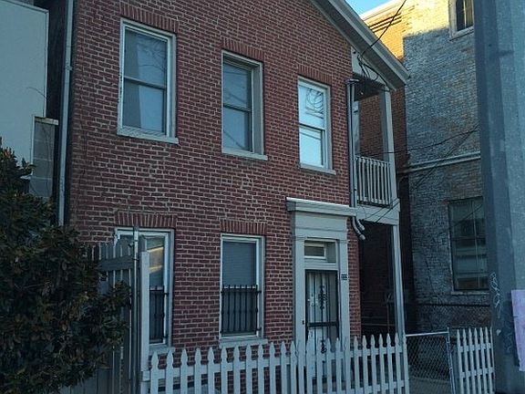 3rd image of 222 S Clay St APT 3