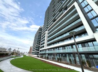 95 Oneida Cres #802, Richmond Hill, ON L4B 0H5