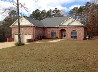 1049 Hillcrest Farms Ln, Summit, MS 39666