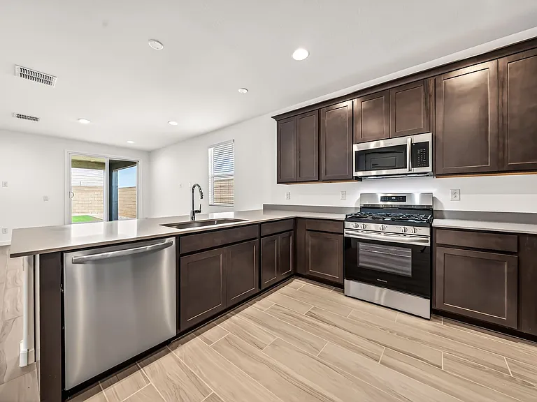 9828 W Mulberry Dr — Photo 8