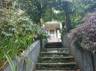 351 N 73rd St, Seattle, WA 98103