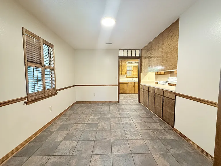 106 S Beech St — Photo 5