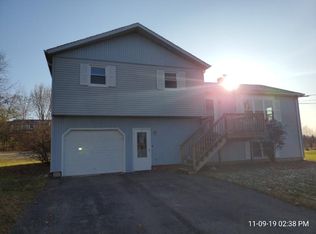 5 McKenzie Ave, Fairfield, ME 04937