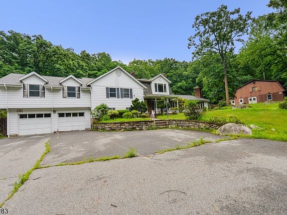 5th image of 105 Ricker Dr