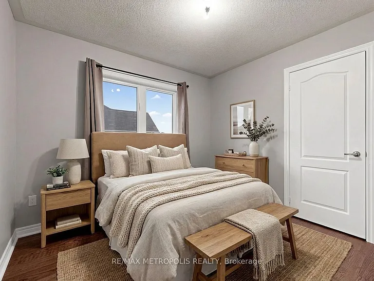 138 Yakefarm Blvd — Photo 13