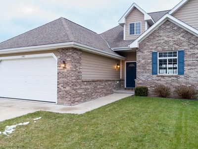 1482 Red Oak Dr, Hartford, WI, 53027