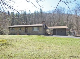 1495 Moonlite Park Rd, Hollsopple, PA 15935