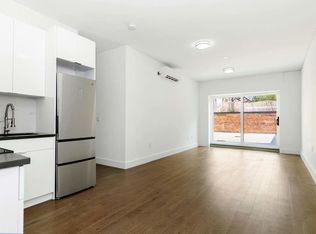 154 Graham Ave #1B, Brooklyn, NY 11206