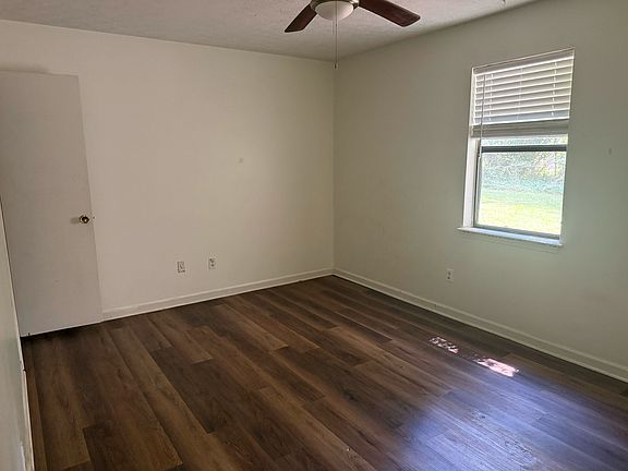 5th image of 725 Beaverdam Rd APT I