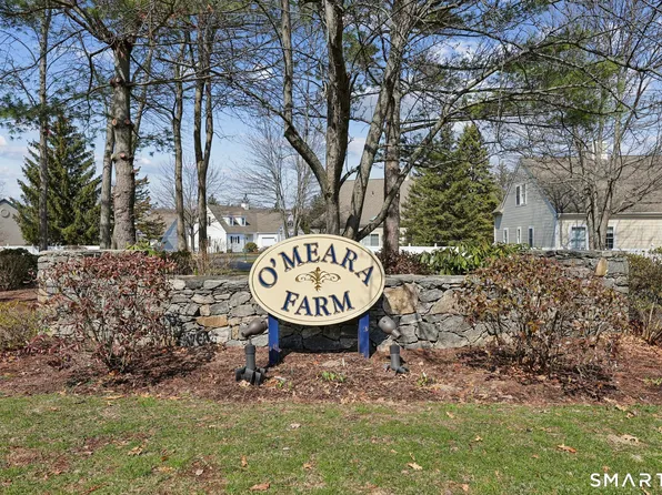 1 Magnolia Circle #1, Farmington, CT 06032