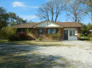 721 N Andover Rd, Andover, KS 67002