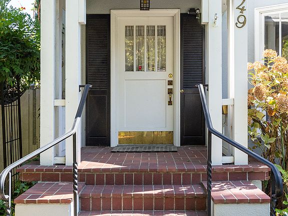 2nd image of 249 Broadmoor Blvd