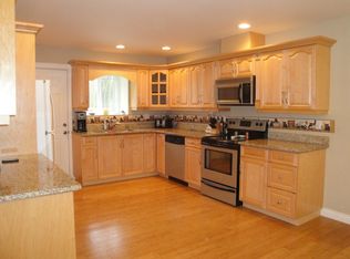 8395 Grouse Crescent Dr, Blaine, WA 98230