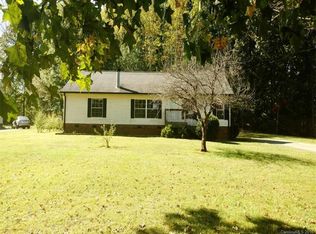 156 Breezeway Ln, Statesville, NC 28677