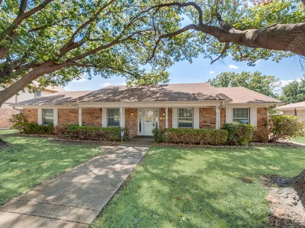 2033 Oxford Cir, Grand Prairie, TX 75051