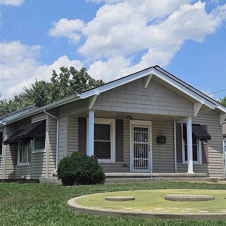 1st image of 521 W Otoe Ave