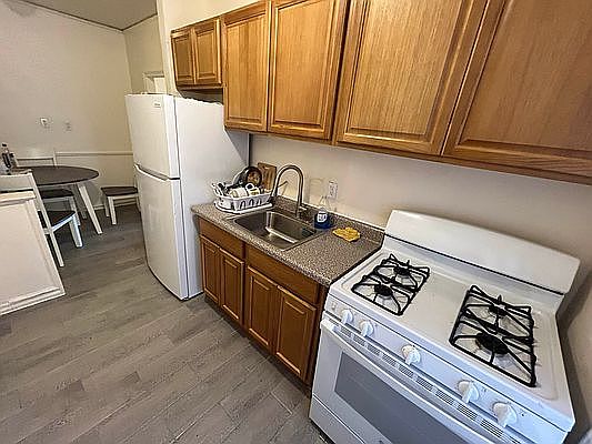 2nd image of 139-50 35th Ave #G4