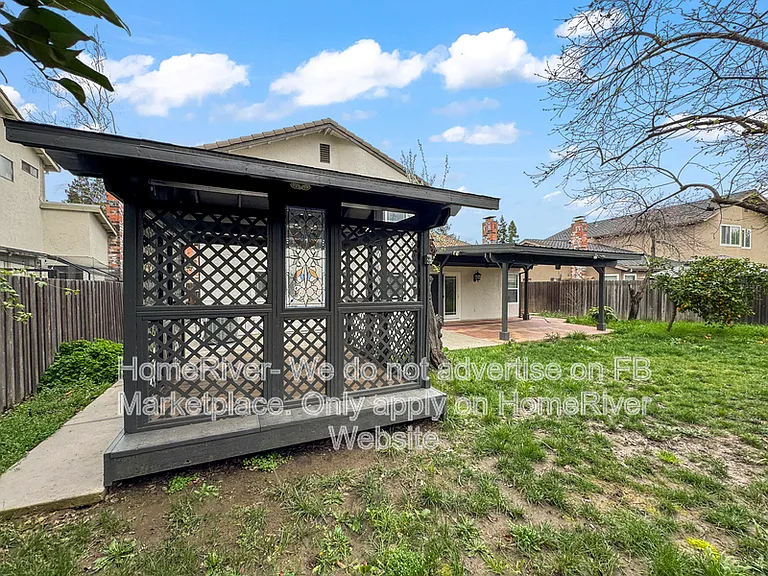 2162 Lejano Way — Photo 17