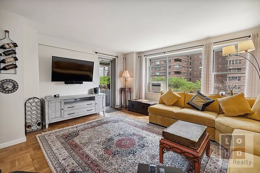 1st image of 577 Grand St APT F504