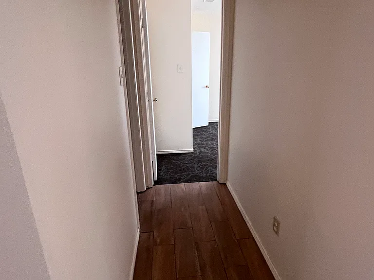 8555 Stetson Dr — Photo 18