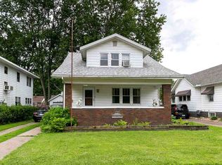 257 18th Pl, Clinton, IA 52732