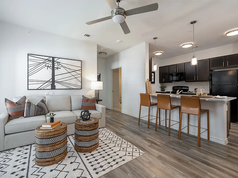 Moonlight Apartments — Photo 11