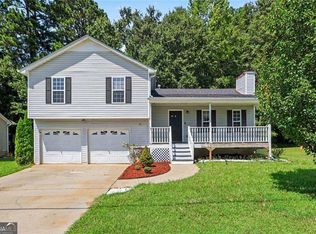 329 River Trace Dr, Villa Rica, GA 30180
