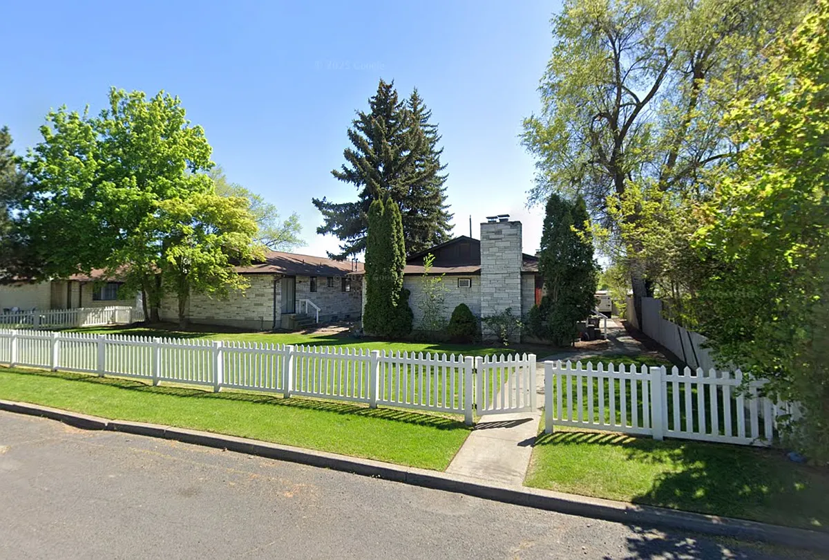 Building Photo - 1506 E Nebraska Ave