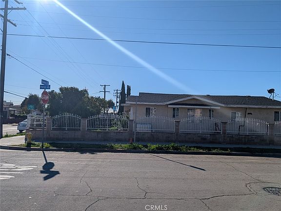 3rd image of 803 S Rowan Ave