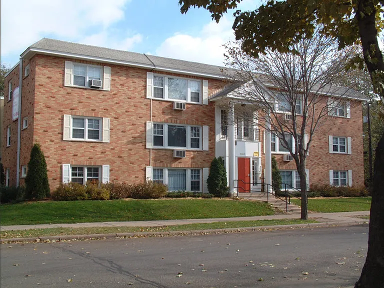 The Homewood Apartments — Photo 11