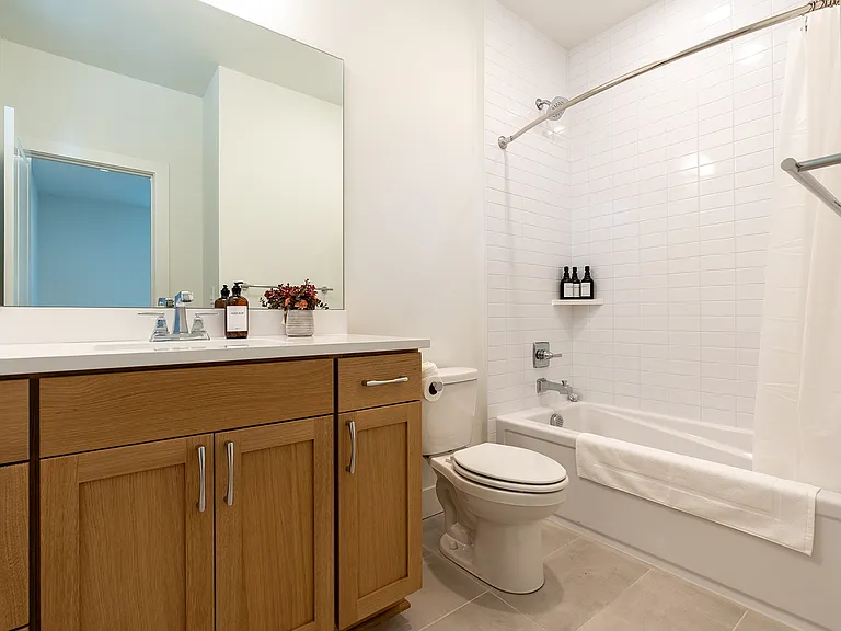 16713 SE 2nd Pl — Photo 41